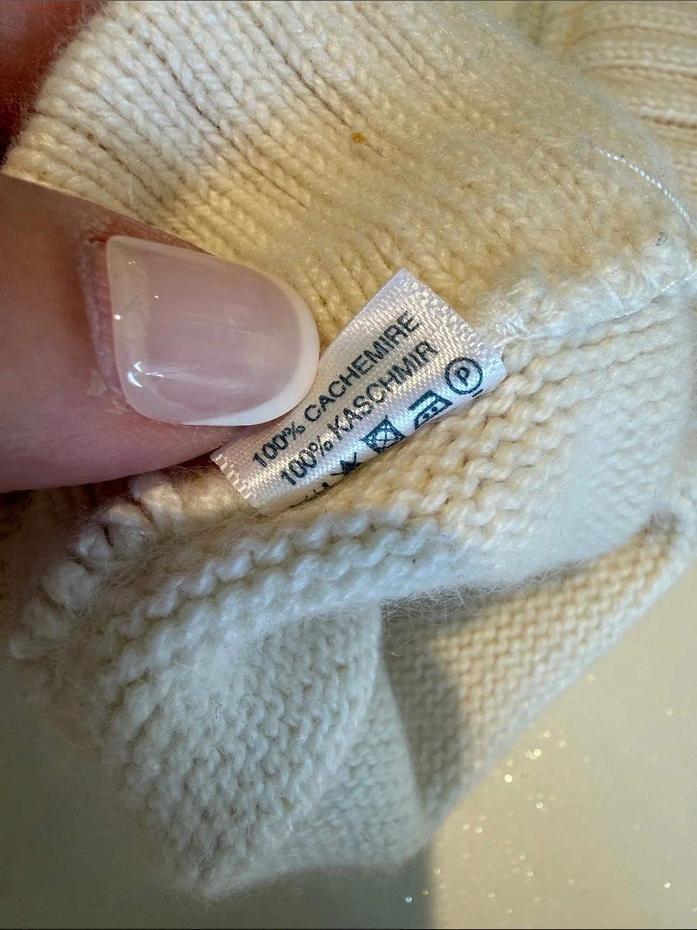 Cashmere Cream Knit Winter Gloves Scotland